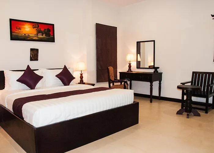 Zajazd Private Boutique With Pool, The Fin Angkor Boutique