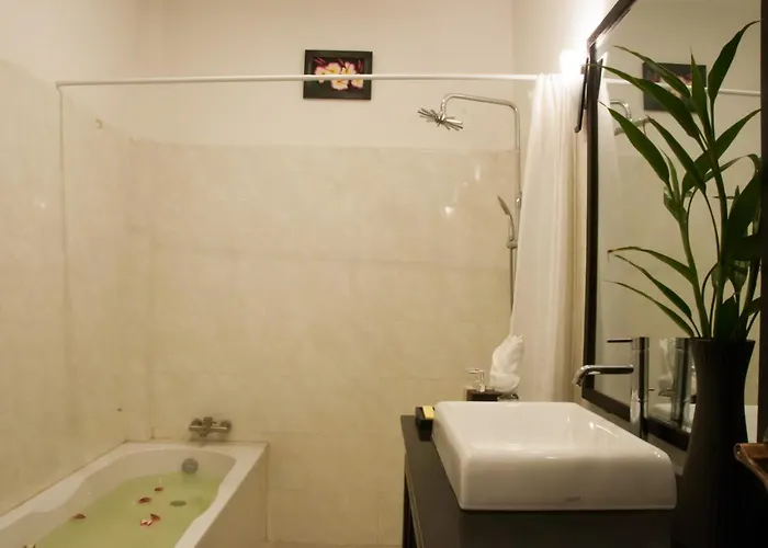 Zajazd Private Boutique With Pool, The Fin Angkor Boutique Siem Reap